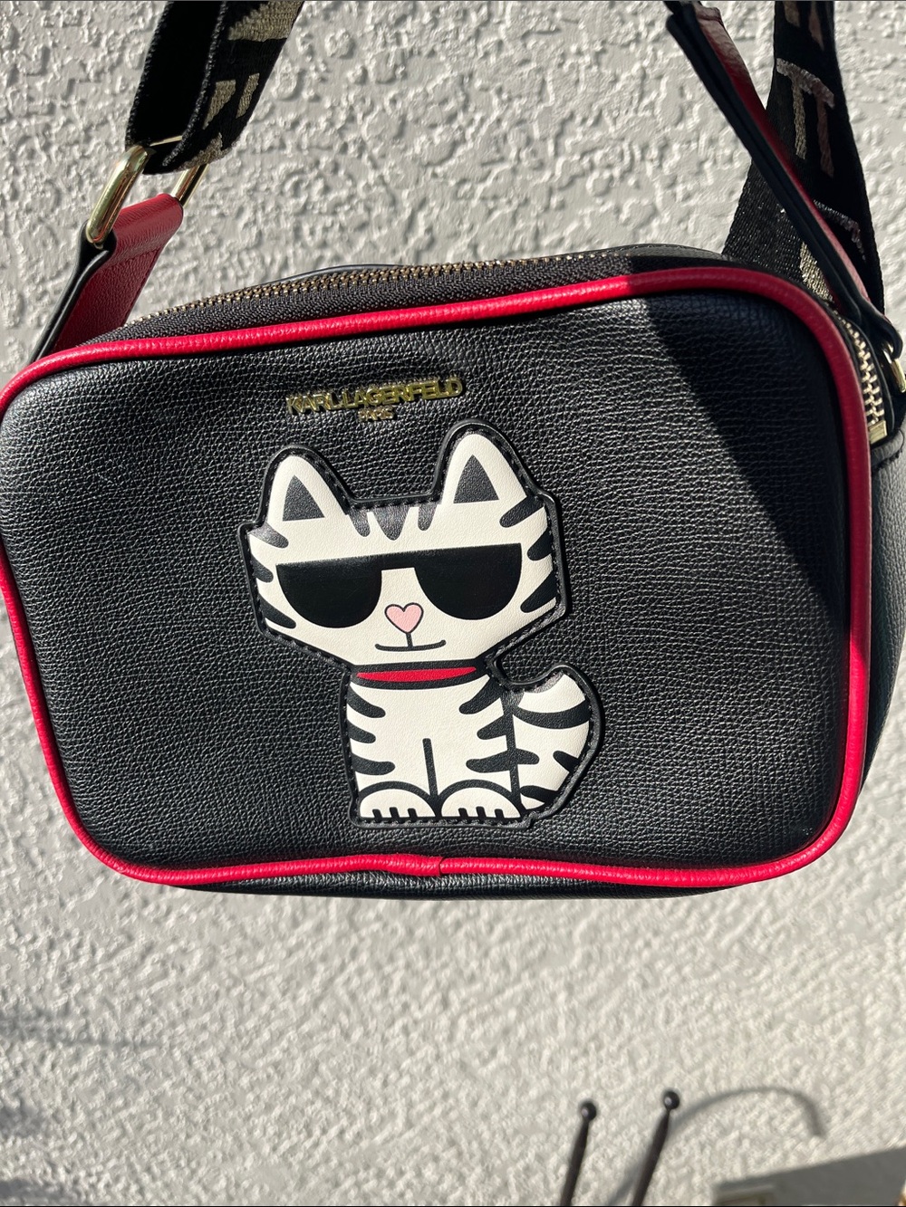 Karl Lagerfeld Black Crossbody with Pink Trim and Cat Motif - Picture 2 of 7